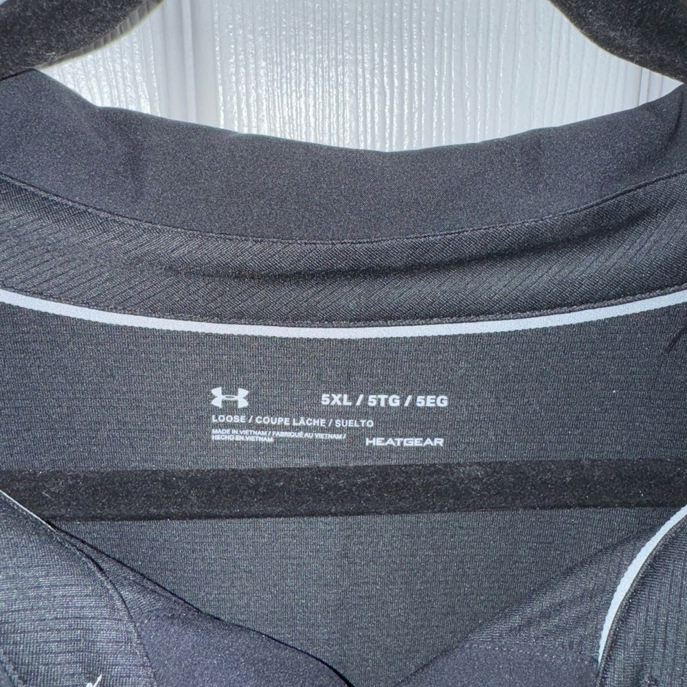 University of Cincinnati Under Armour polo - Picture 3 of 3